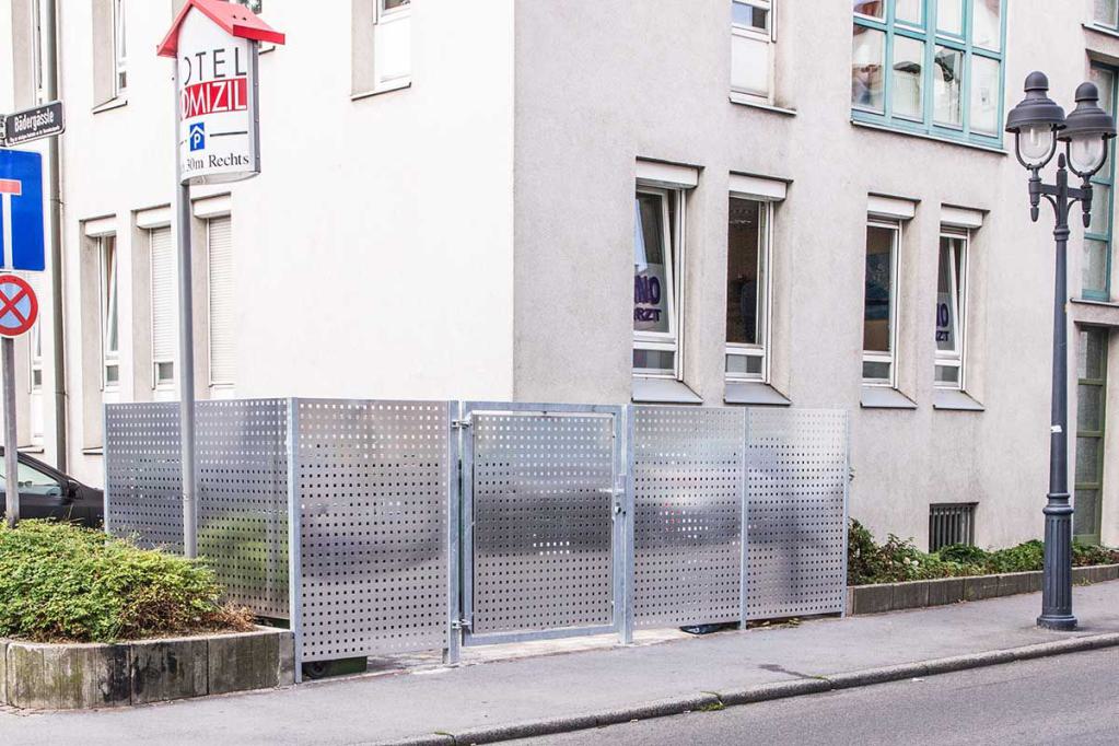 Mülleimerstellplatz - Alu-Lochblechkassetten